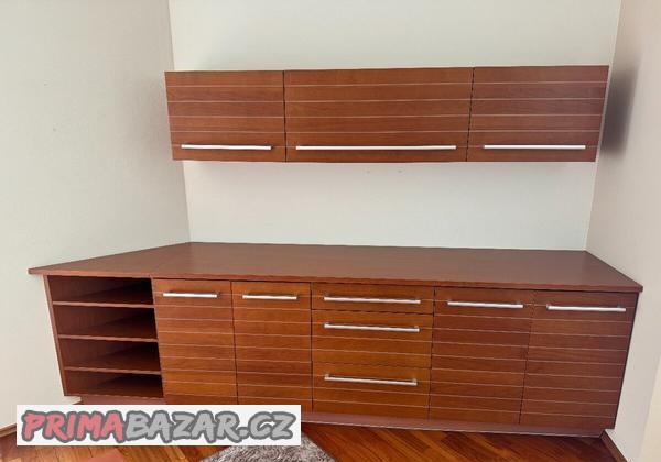 Kuchyňská/pracovní linka značky Sýkora