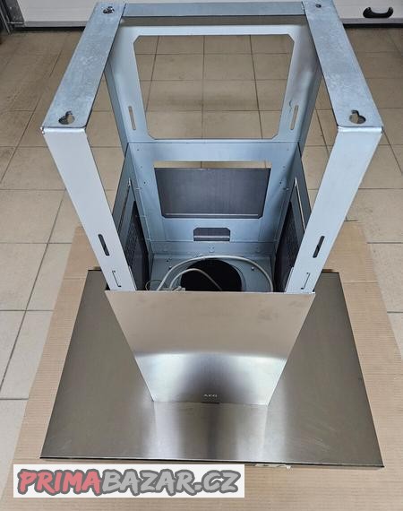 ostruvkovy-odsavac-par-aeg