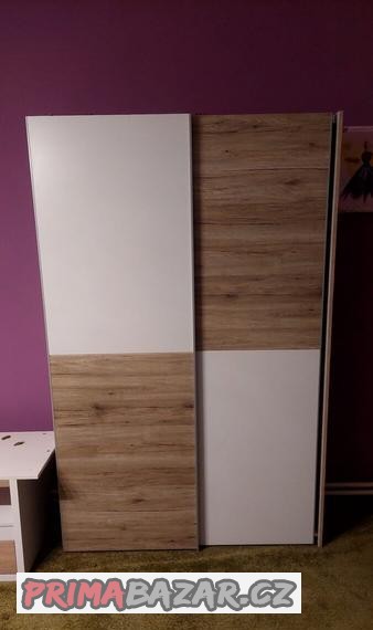 skrin-komoda-zasuvkova-skrin