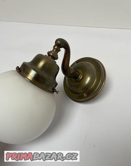 Nástěnná lampa Barrington