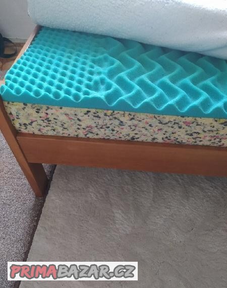 prodam-postel-z-masivu-a-kvalitni-matraci