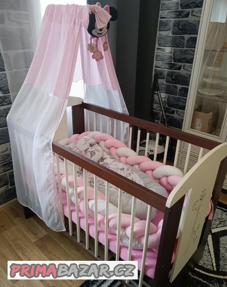 detska-postylka-s-vybavou