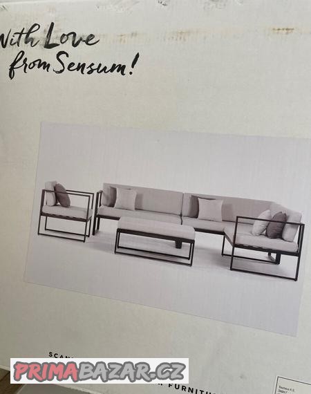 SCANDINAVIAN OUTDOOR FURNITURE + slunečník