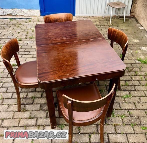 jidelni-stul-s-zidlema