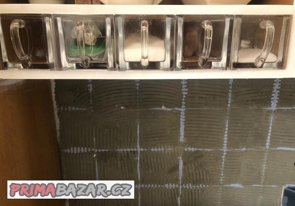 sklenene-kuchynske-zasobnice