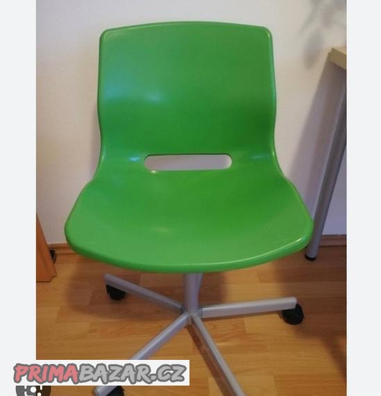 Psací stůl a židle