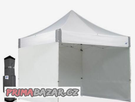 zahradni-nuzkovy-stan-2x2m-dest-slunce-catering