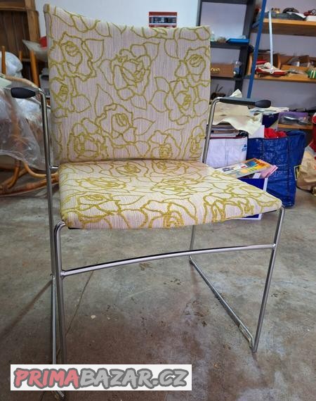 kovova-polstrovana-zidle-kresilko