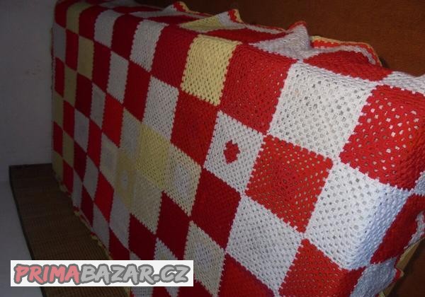 hackovany-prehoz-na-otoman-gauc-pec