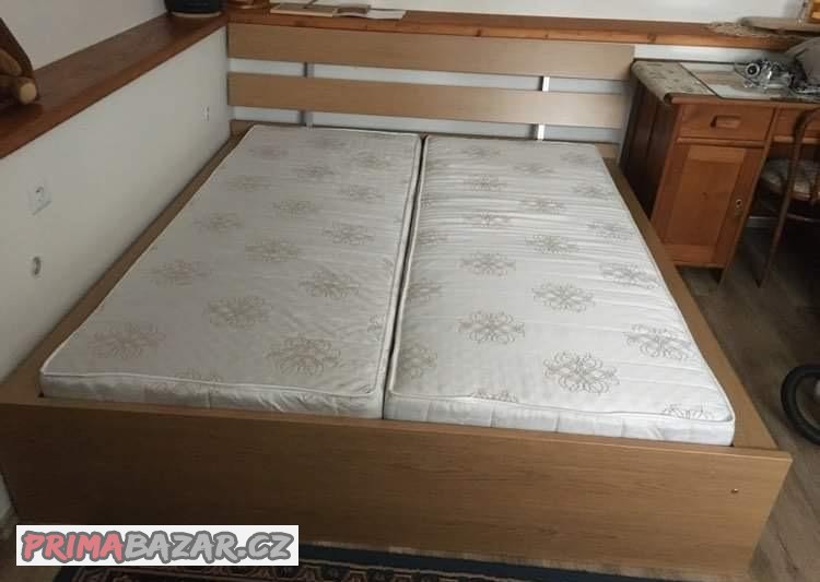 ikea-manzelska-postel