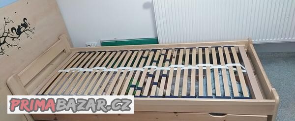 postel-z-masivu-90x200-matrace-zdarma