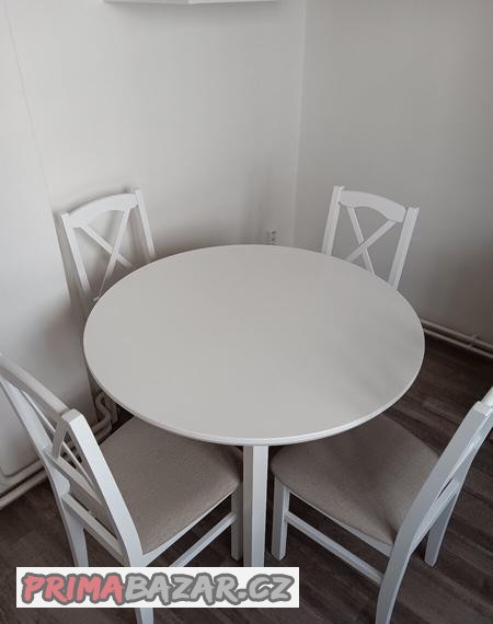 jidelni-stul-s-zidlemi-4-1