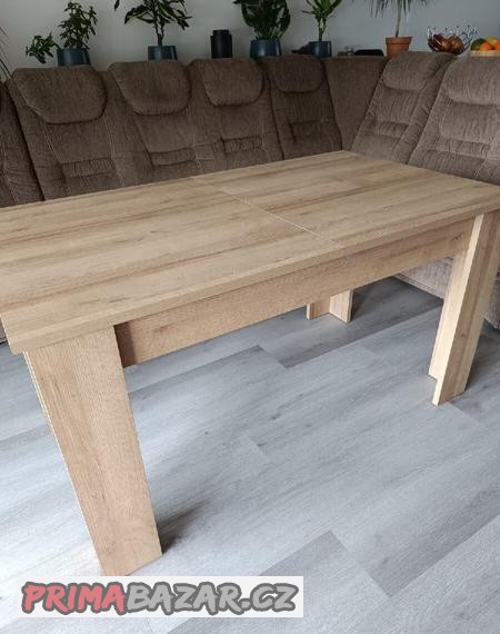 prodej-jidelniho-stolu