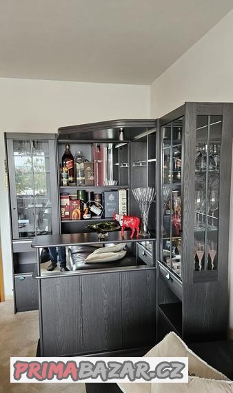 dreveny-bar