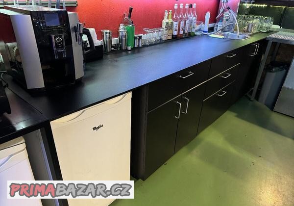 barova-linka-se-skrinkami