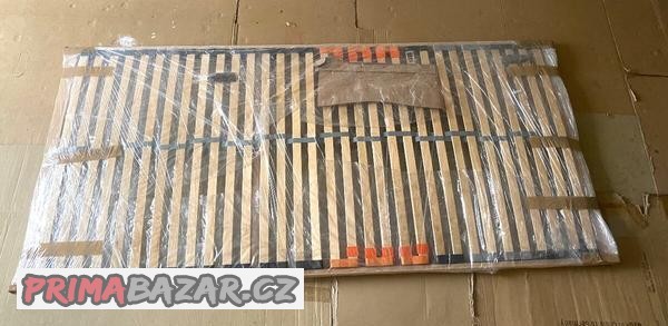 dva-rosty-do-postele