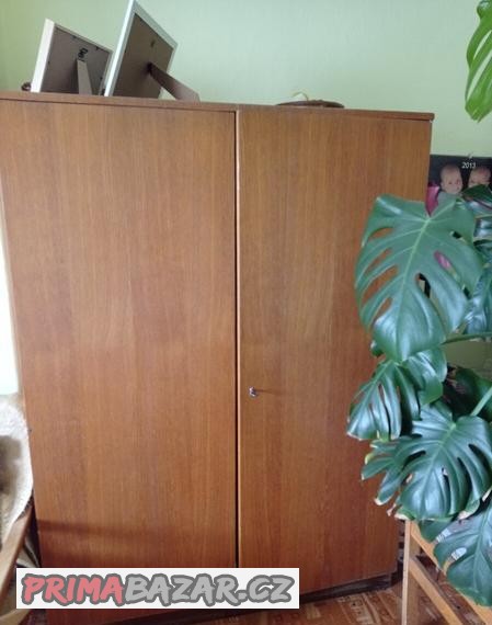 obyvaci-skrine-a-jine-starsi-kusy