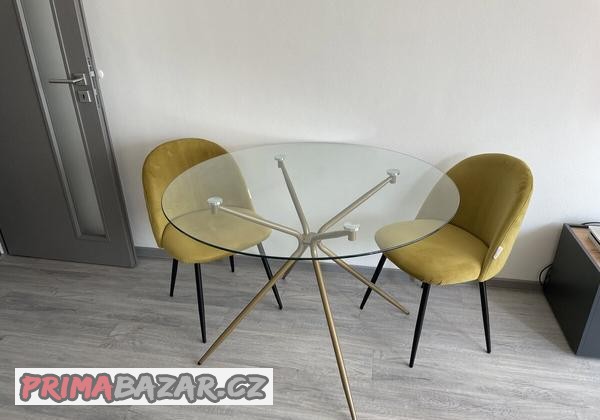 Jídelní stůl a židle - jídelní set