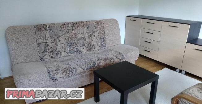 nabytek-rozkladaci-sedacka-kresla-stolek