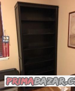 Knihovna Hemnes z Ikea