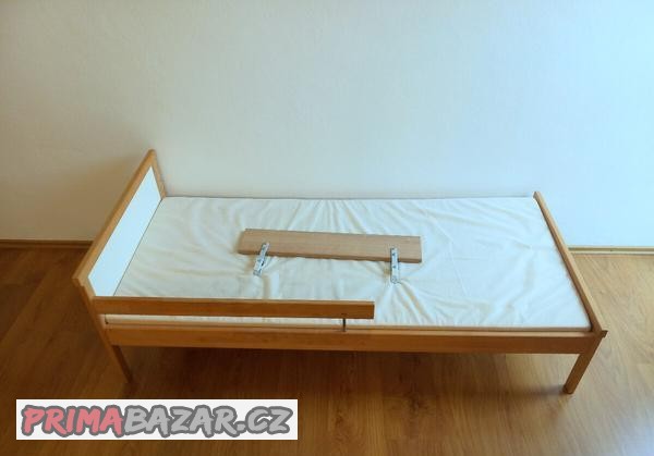 sniglar-komplet-postel-s-rostem-a-matraci