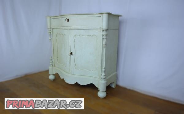 skrinka-drevena-starozitna