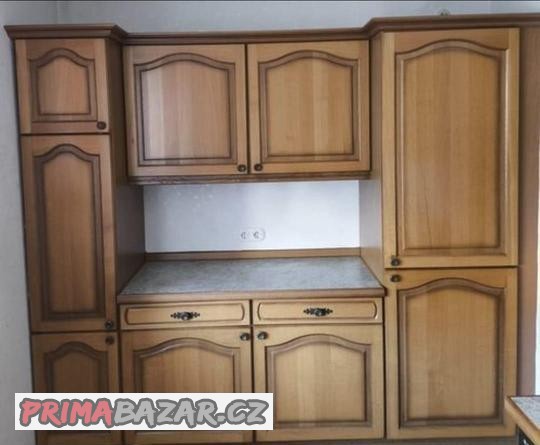kuchynska-linka-se-spotrebici-dvirka-masiv-dub