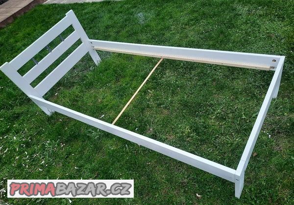 postel-z-masivu-bila-200x90-rost