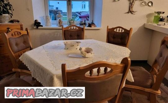 jidelni-rozkladaci-stul-a-5-zidli