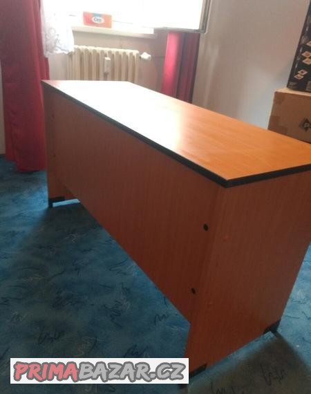 Kancelařský stůl se zásuvkovým kontejnerem