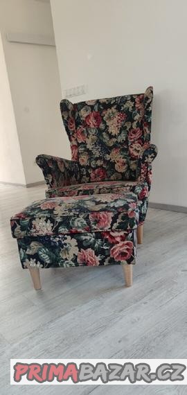 kreslo-usak-ikea-strandmon-lingbo-s-podnozkou