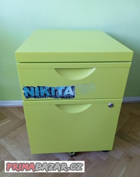 Plechový noční stolek