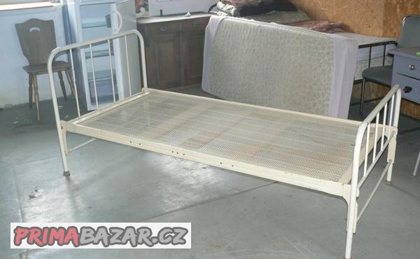 kovove-postele-rozkladaci