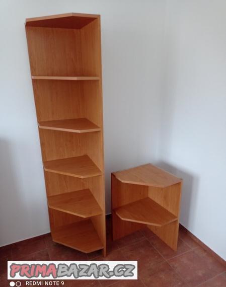 rohovy-portal-knihovna-vesak-mikrovlnka
