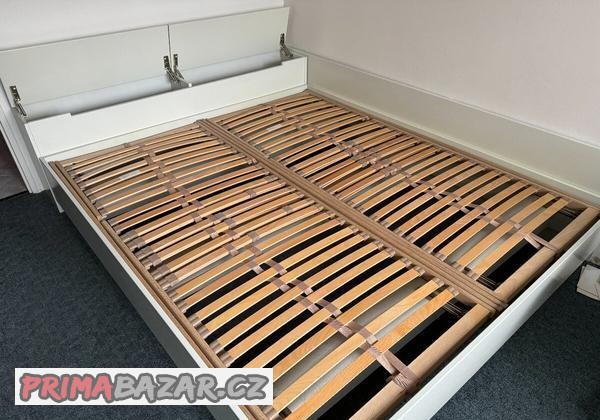 manzelska-postel-s-uloznym-prostorem