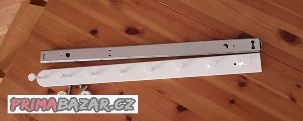 komplement-vysuvny-vesak