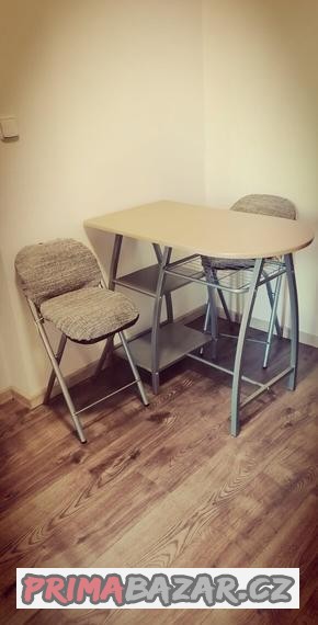 jidelni-stul-s-zidlemi