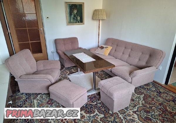 sedaci-souprava-stul