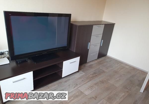 komoda-tv-stolek-barova-skrinka-plazmova-tv