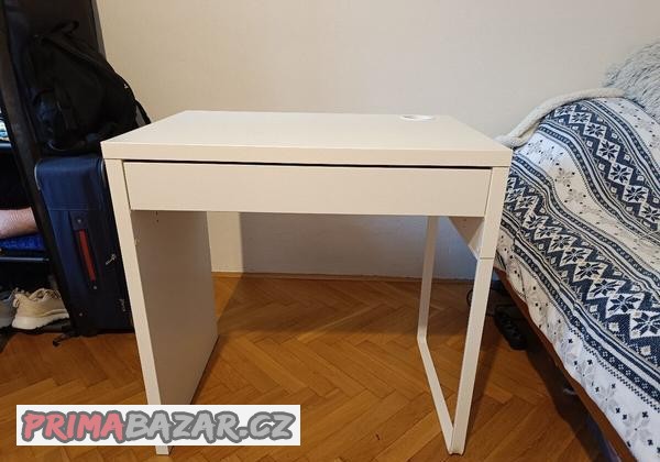maly-pracovni-stul
