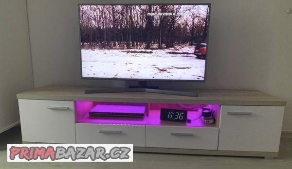 tv-stolek-dub-sonoma-leskla-bila-s-led