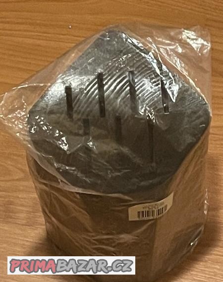 dreveny-blok-stojan-na-noze