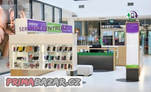 Prodejní stánek do OC/vybavení do obchodu