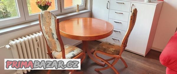 jidelni-stul-amos-4-zidle-jelinek