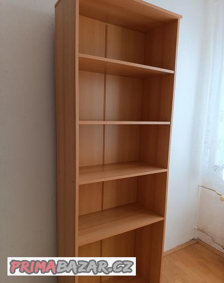 prodam-knihovnicku