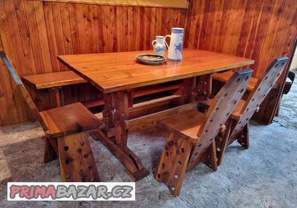 dreveny-jidelni-stul-3-zidle-lavice