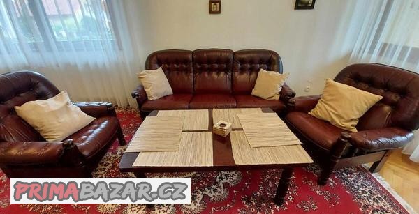 luxusni-kozena-souprava-se-stolem