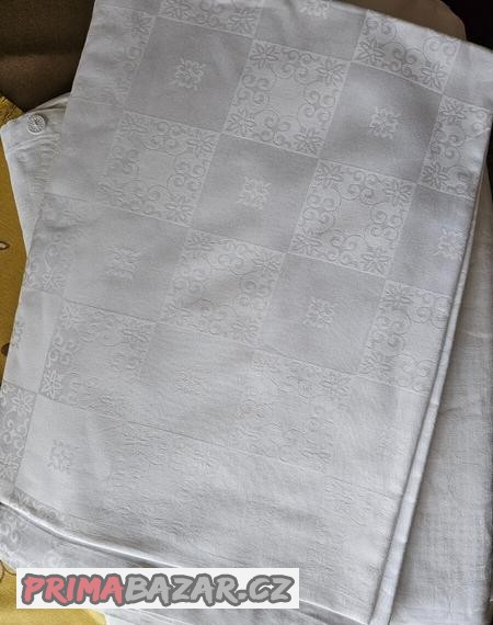 Nové bílé damaškové cíchy 3ks