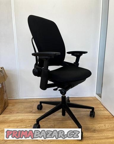kancelarska-zidle-steelcase-leap-v2