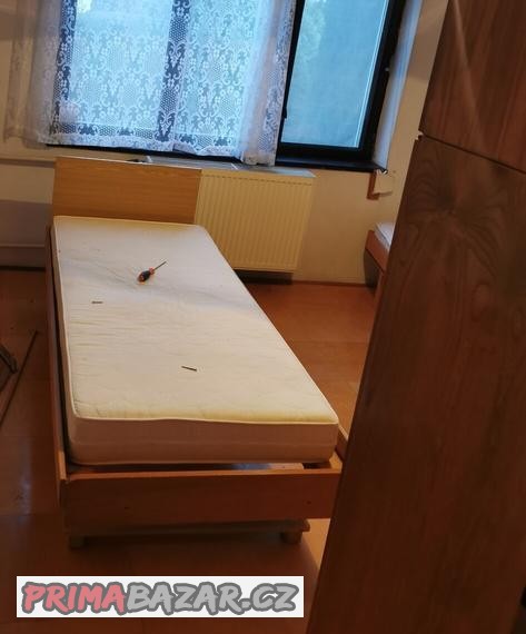 2x-postel-jednoluzko